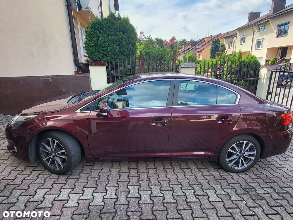 Toyota Avensis 2.0 Sol - 1