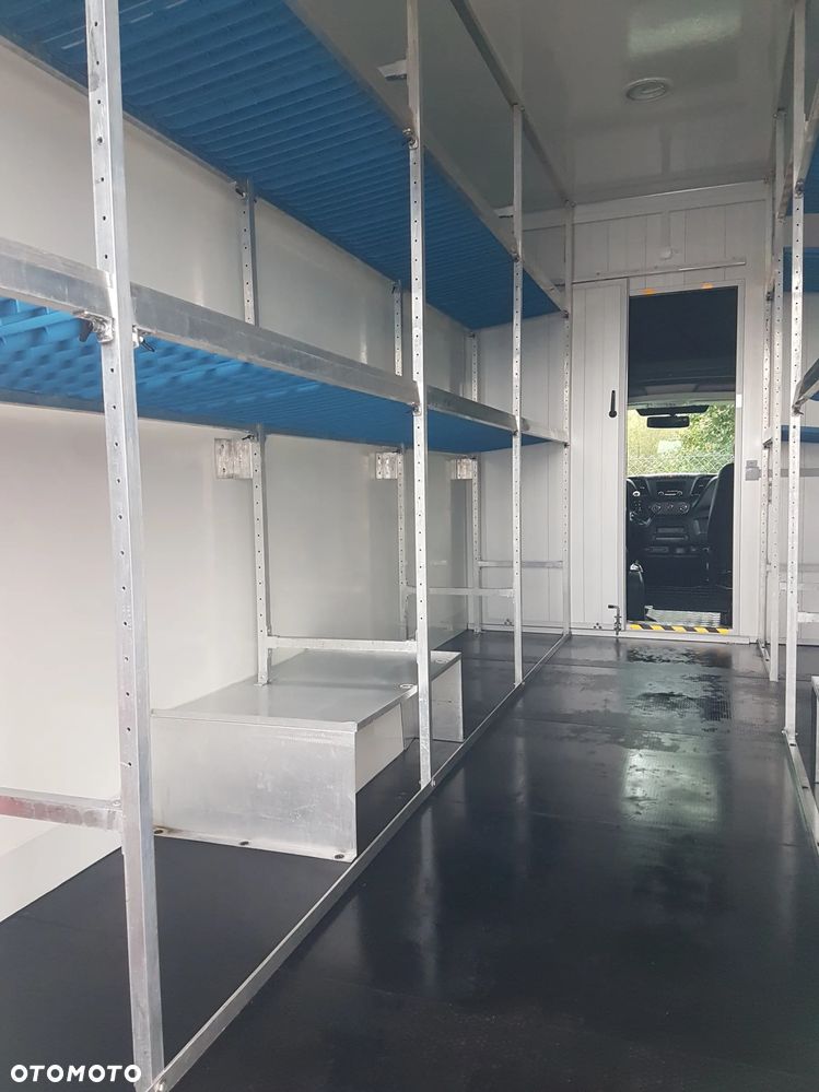 Iveco DAILY KONTENER NISKOPODŁOGOWY 4,43x2,23x2,42 SKLEP FOODTRUCK BAR KLIMA KONIOWÓZ KAMPER - 25