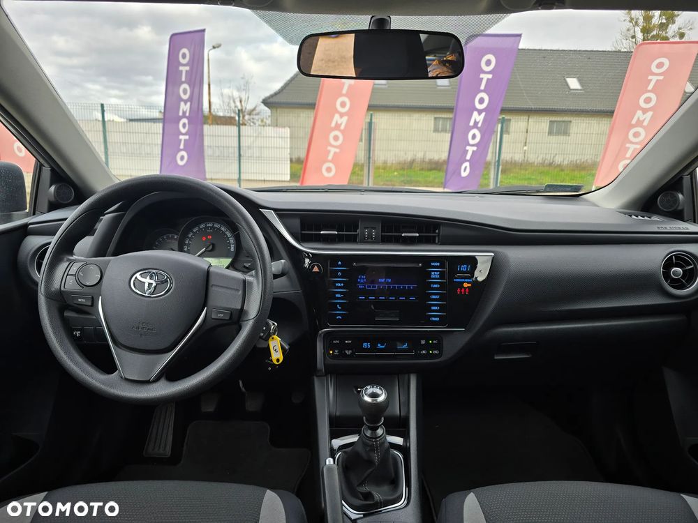 Toyota Auris 1.33 VVT-i Life - 31