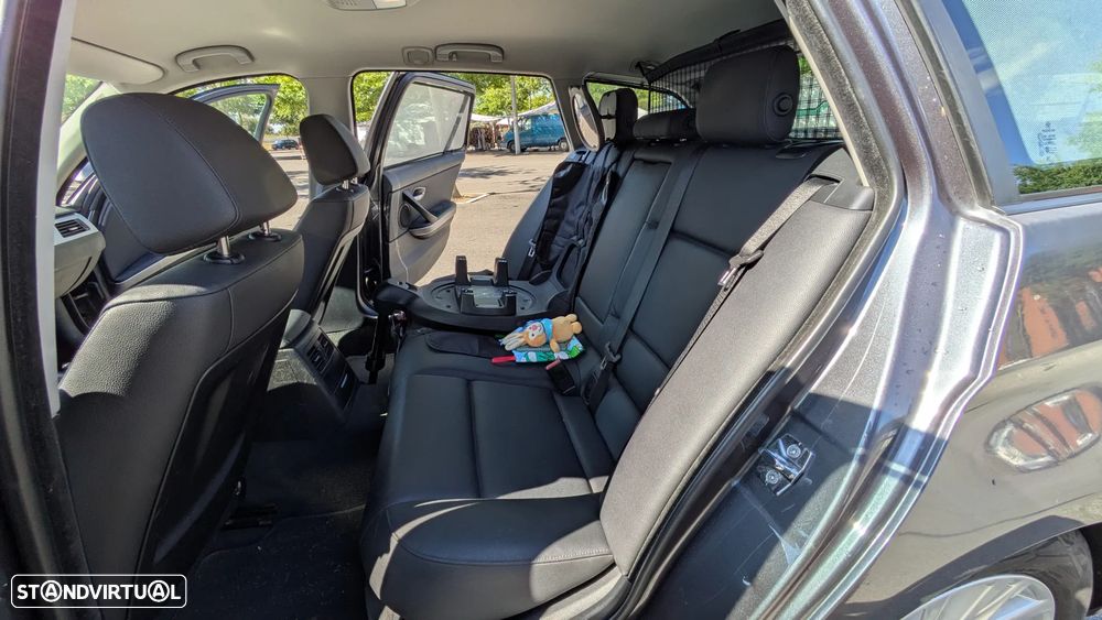 BMW 320 d - 13