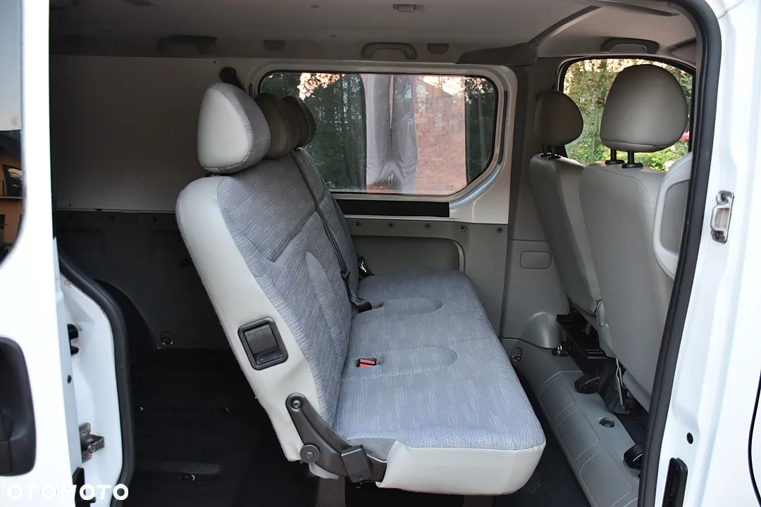 Renault Trafic 2.0 dCi 115 Passenger FAP L2H1 Expression - 27