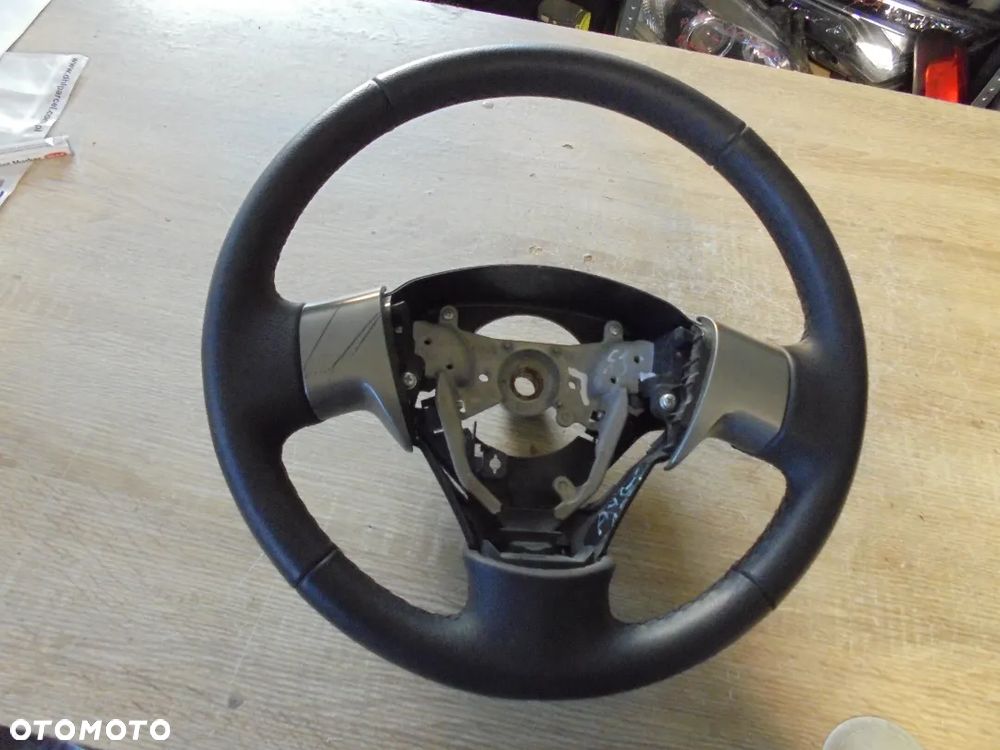 TOYOTA AYGO KIEROWNICA