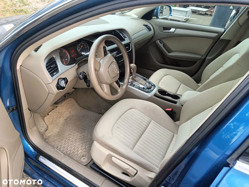 Audi A4 Avant 2.0 TDI DPF multitronic S line Sportpaket - 4