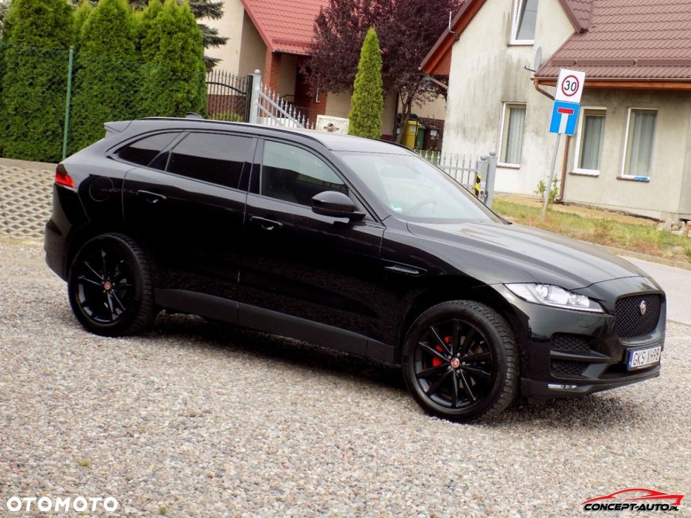 Jaguar F-Pace - 8