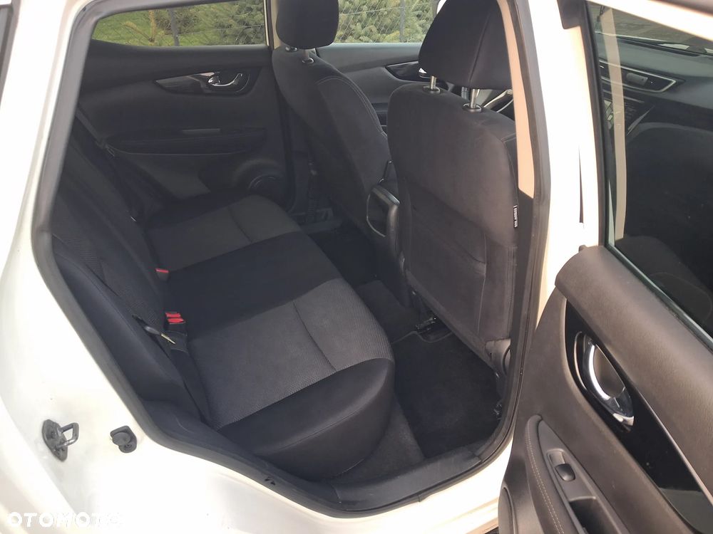 Nissan Qashqai 1.5 dCi Visia - 9
