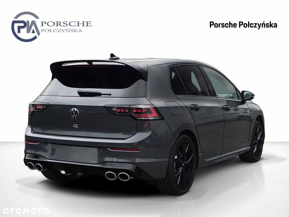 Volkswagen Golf - 6