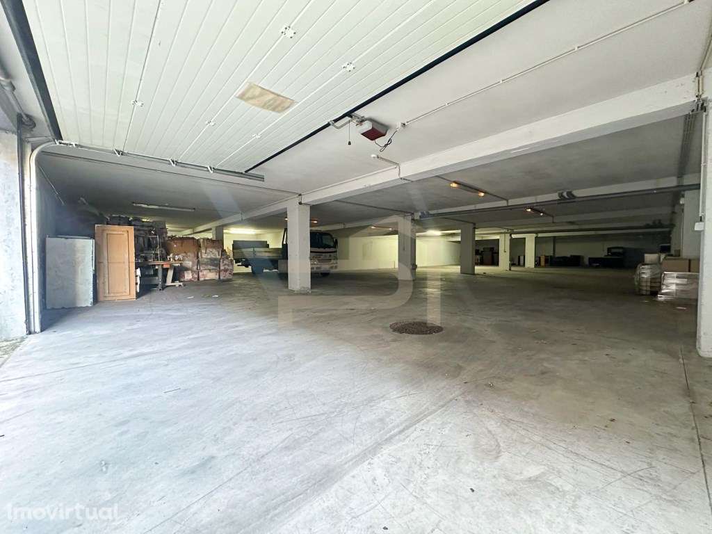 Arrenda-se espaço para armazenamento em Vilarinho das Cambas - Grande imagem: 3/5