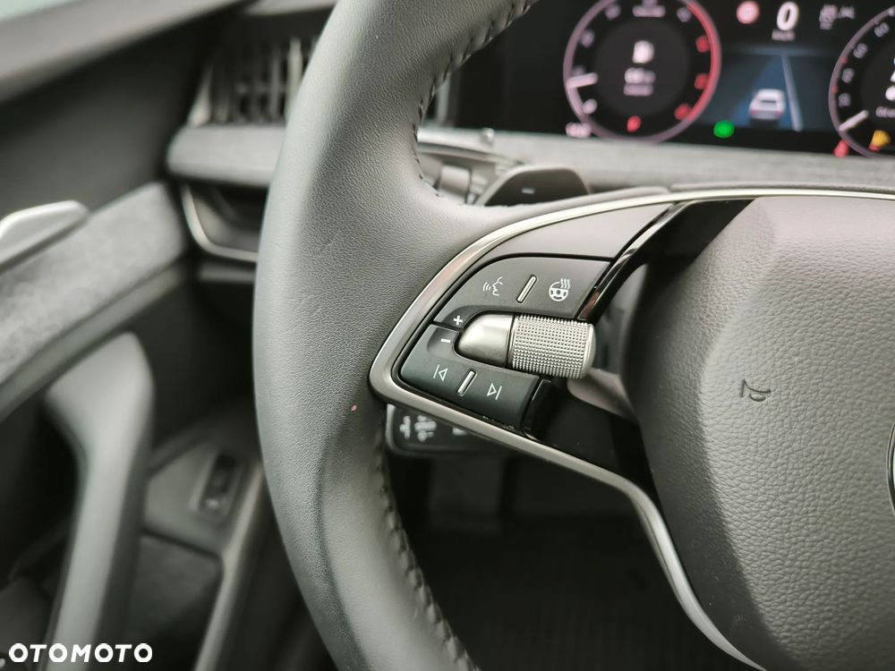 Skoda Superb 2.0 TDI SCR 4x4 Selection DSG - 17