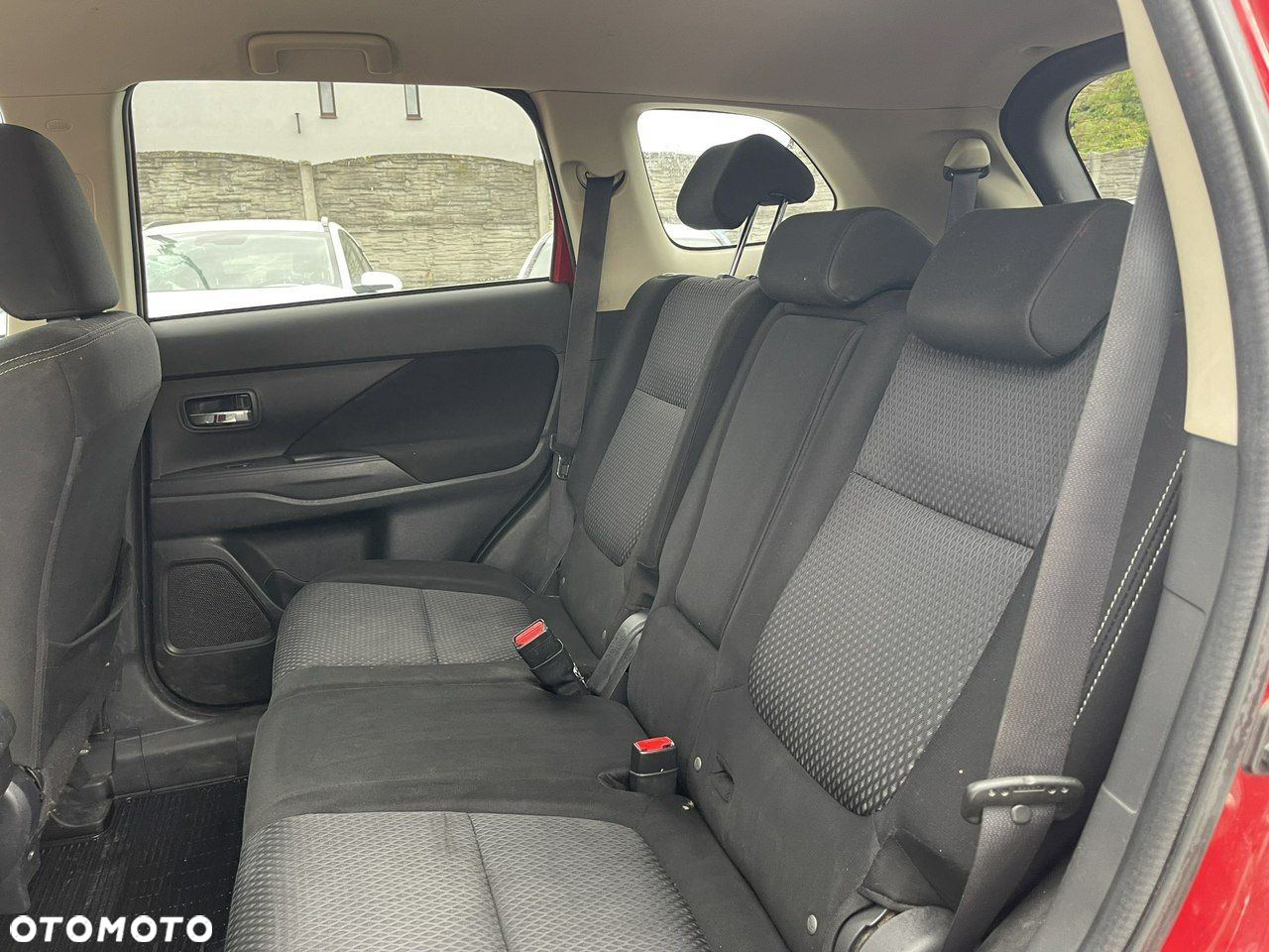 Mitsubishi Outlander 2.2 DI-D 4WD Plus - 10