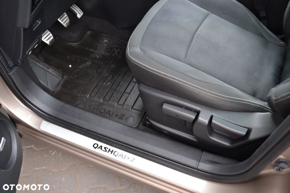 Nissan Qashqai+2 - 20
