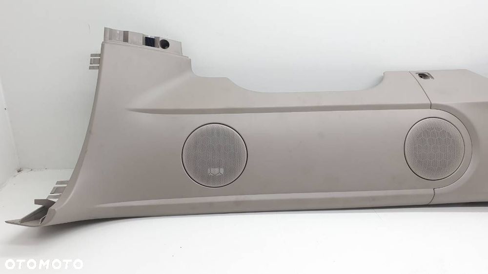 SCHOWEK PÓŁKA GÓRNA PRAWA GŁOŚNIK KABINY DAF XF 106 EURO 6 LIFT 2021 - 2