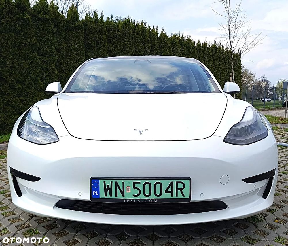 Tesla Model 3 - 5