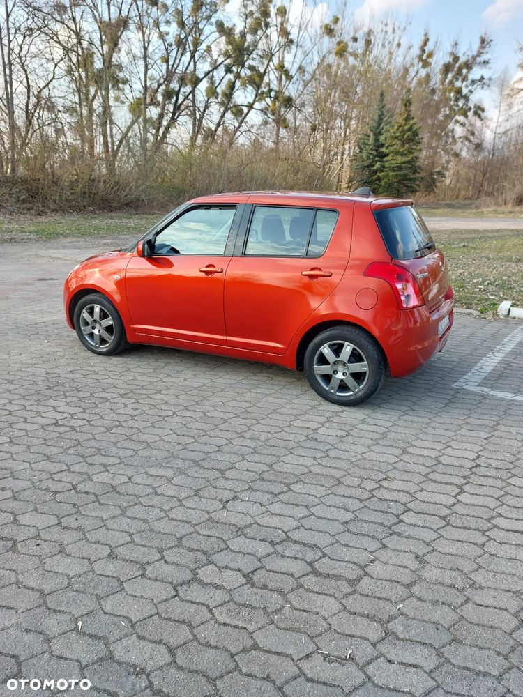 Suzuki Swift 1.3 GLX / Comfort - 2