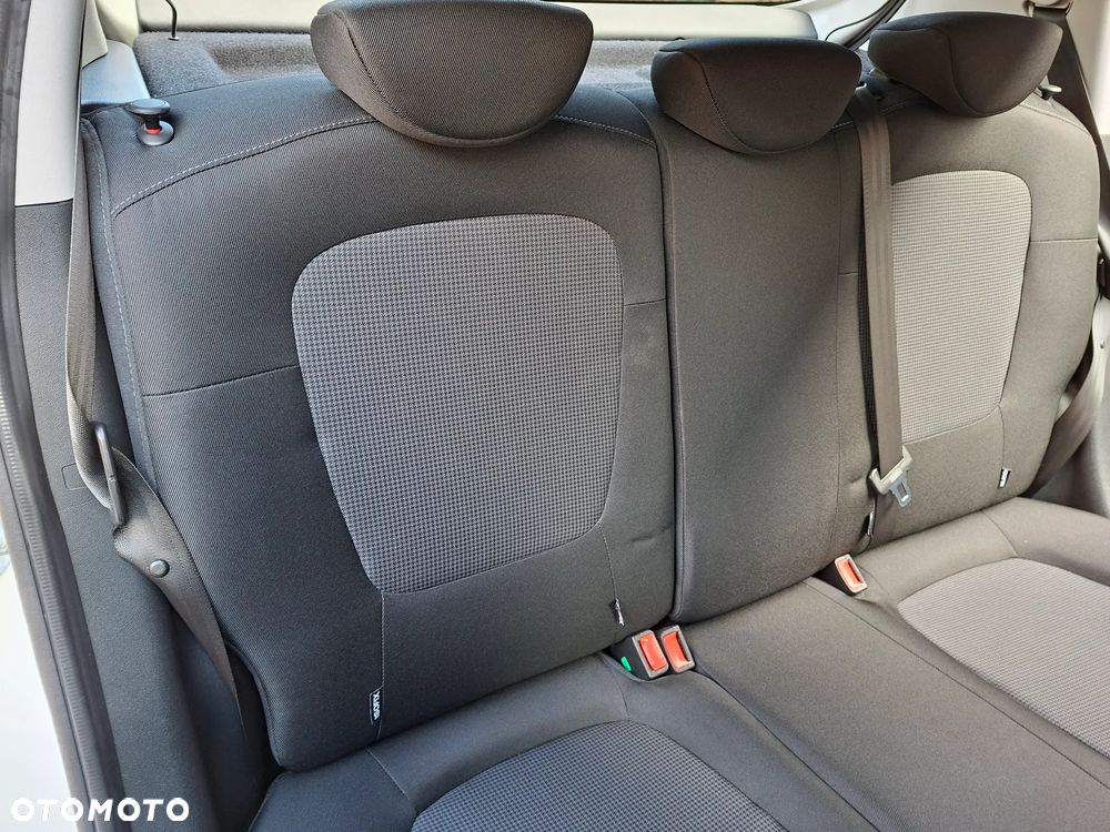 Hyundai i20 1.25 Comfort - 17