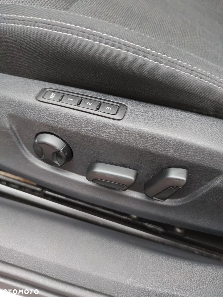 Skoda Superb 2.0 TDI SCR Style DSG - 20