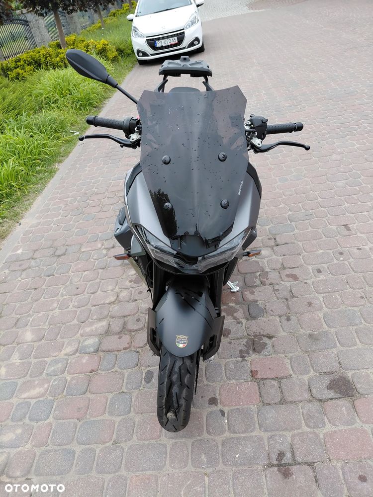 Moto Guzzi V100 Mandello - 8