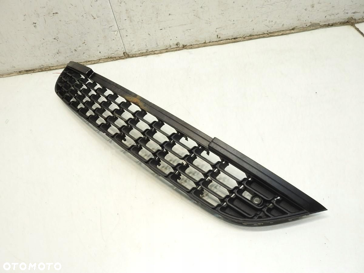 GRILL KRATKA ZDERZAKA ŚRODKOWA OPEL ASTRA J 13266567 - 8