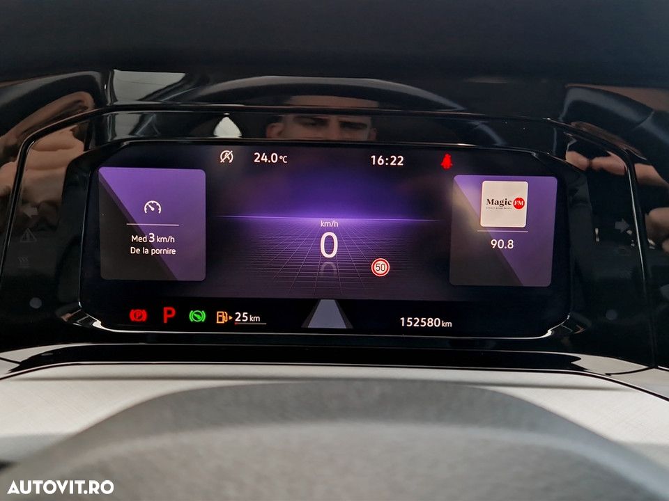 Volkswagen Golf 1.5 eTSI ACT DSG MHEV Life - 19