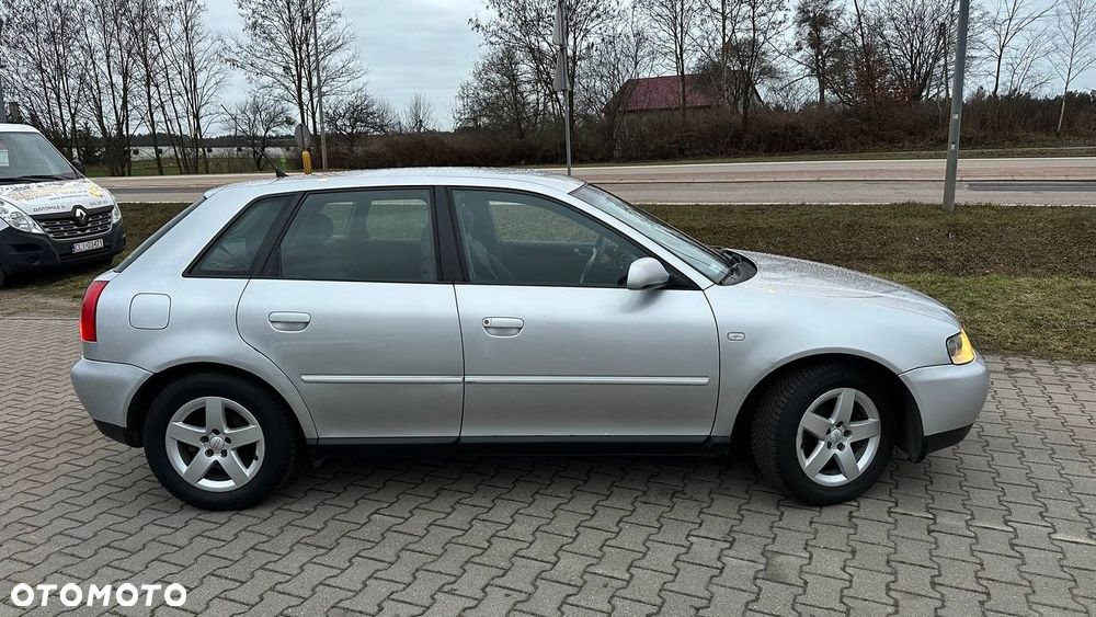 Audi A3 Sportback 1.9 TDI Ambition - 11
