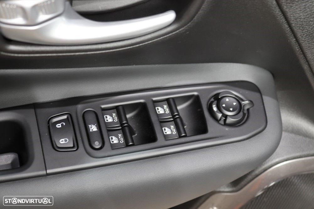 Jeep Renegade 1.5 TG e-Hybrid Limited DCT - 19