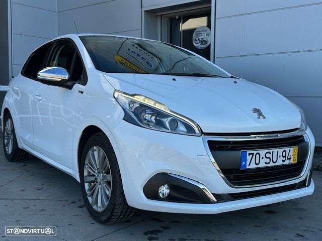 Peugeot 208 1.2 PureTech Style - 2