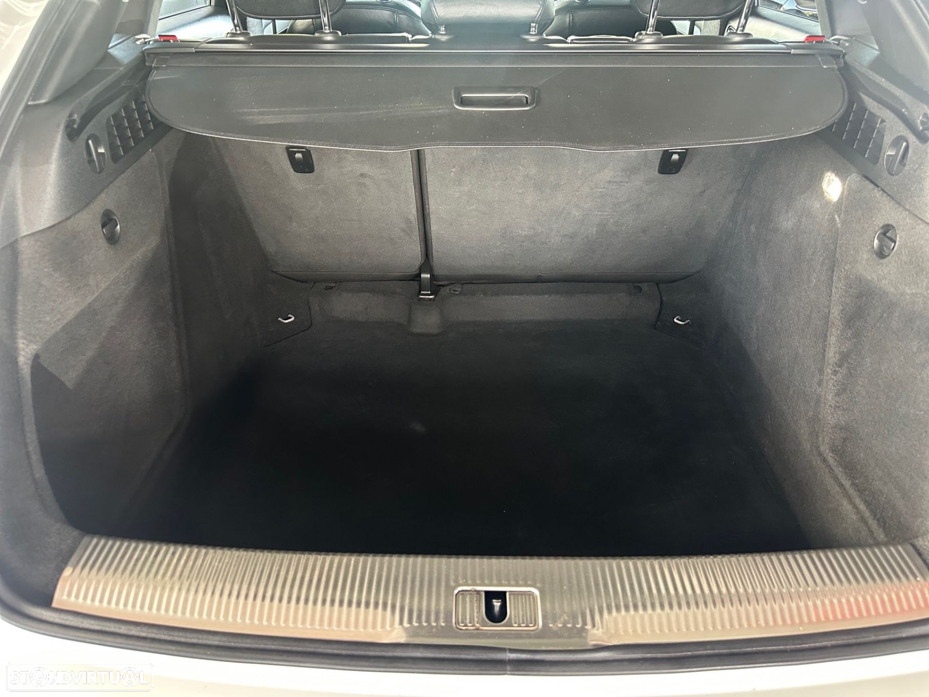 Audi Q3 2.0 TDI S-line - 10