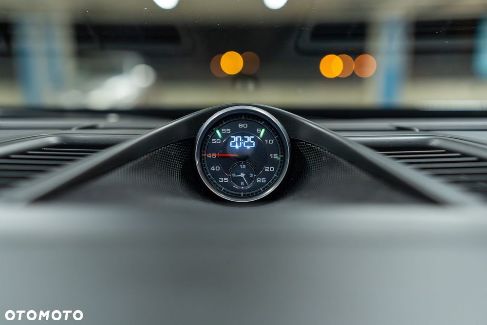 Porsche Panamera Turbo Executive - 18