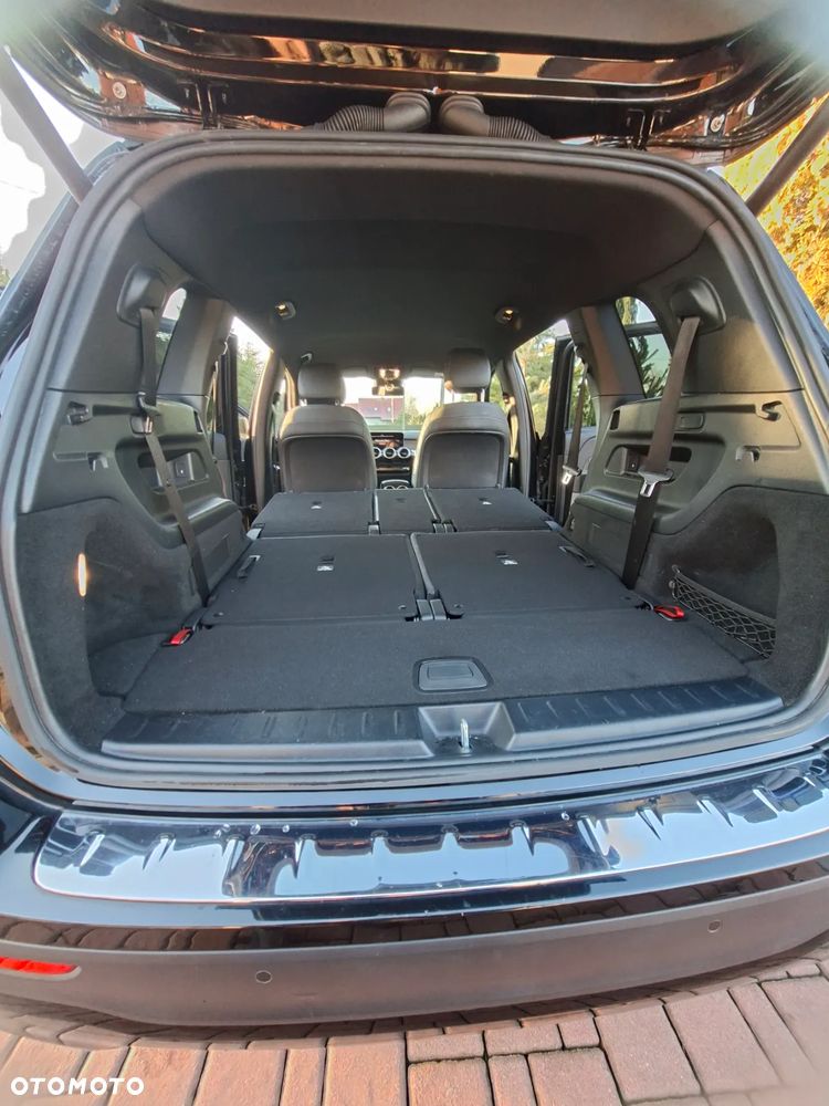 Mercedes-Benz GLB 200 Progressive 7G-DCT - 12