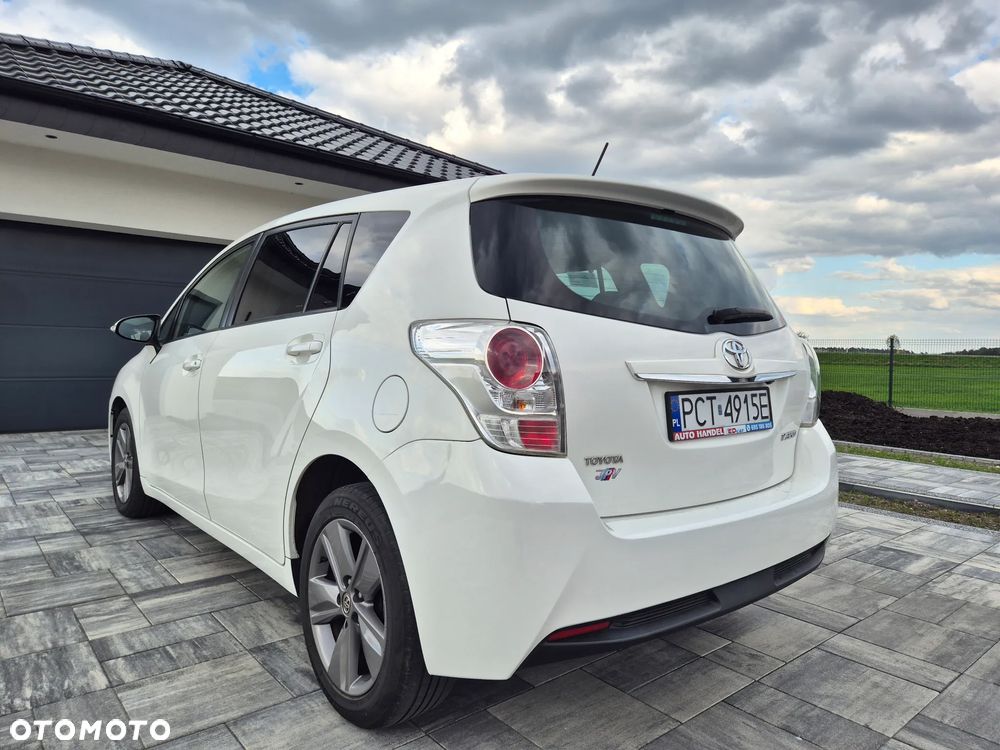 Toyota Verso 1.6 D-4D Premium - 22