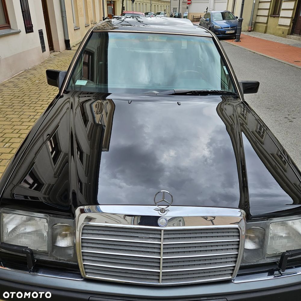 Mercedes-Benz W124 (1984-1993) - 8