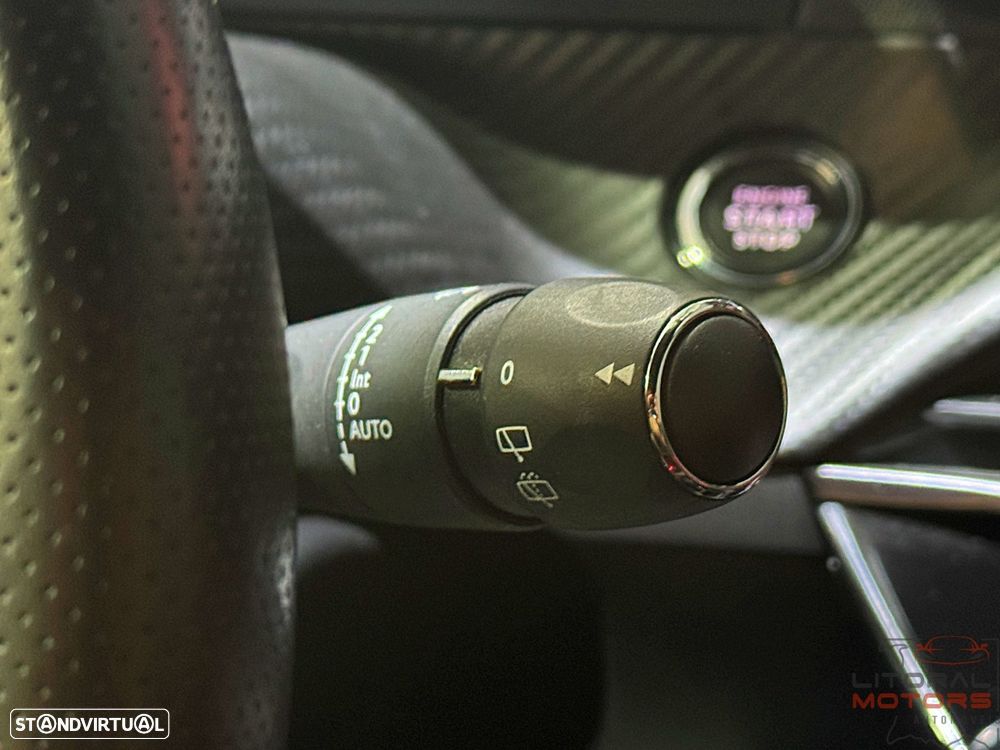 Peugeot 2008 1.2 PureTech GT Line - 26