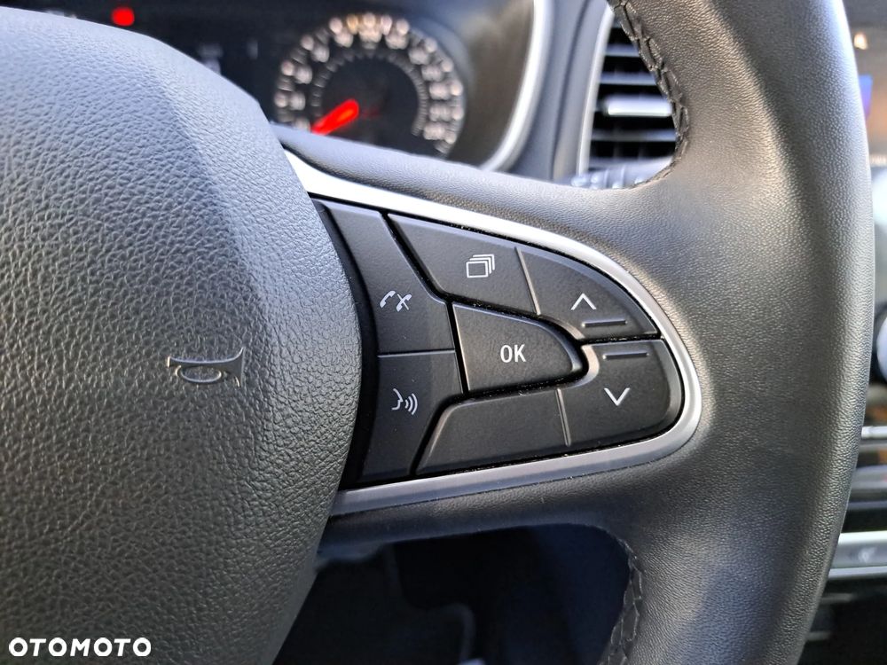 Renault Megane 1.3 TCe FAP Equilibre - 19