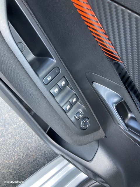 Peugeot 208 1.2 PureTech Allure - 27