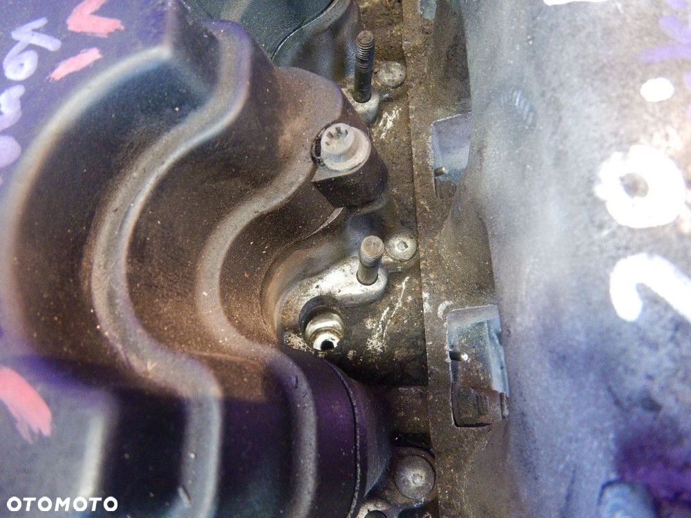 ALFA ROMEO 147 SILNIK 1.9JTD 937A2000 TEST KOMPRES - 10
