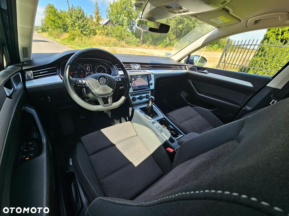 Volkswagen Passat 2.0 TDI (BlueMotion Technology) Trendline - 7