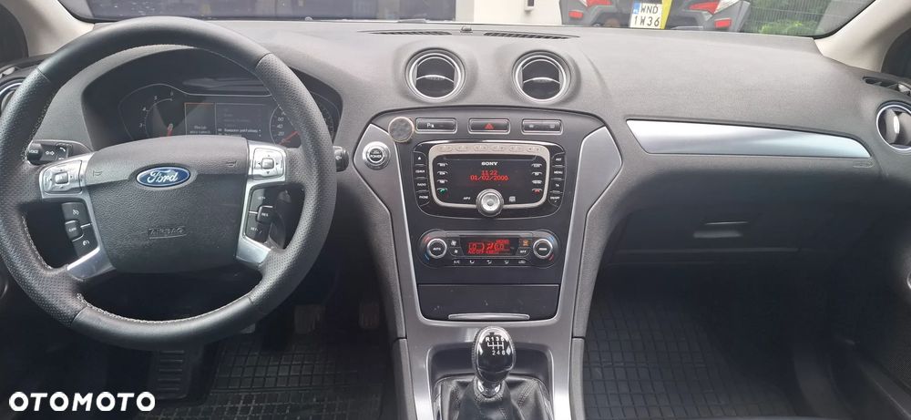 Ford Mondeo 2.0 TDCi Titanium - 10