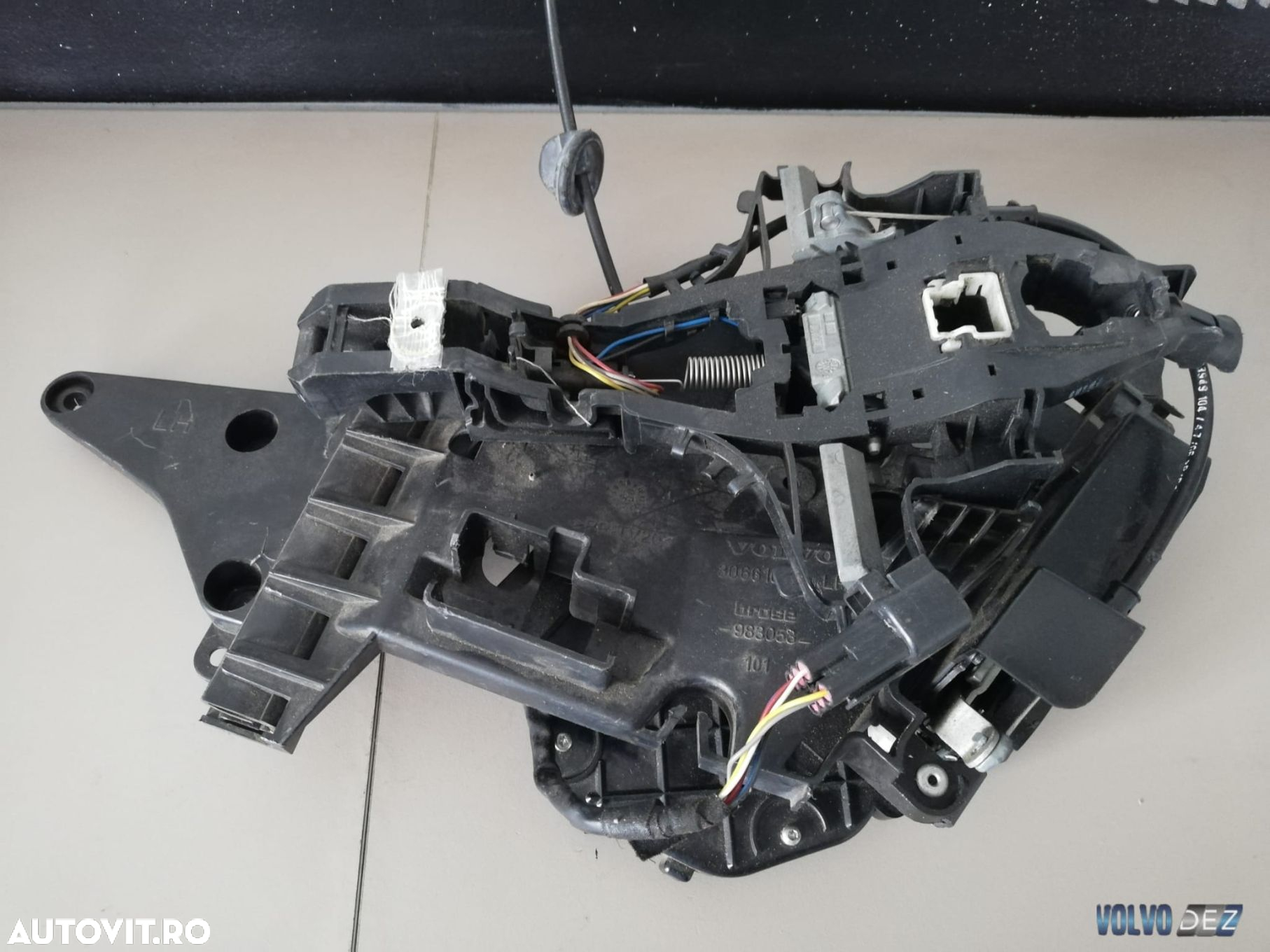 Broasca incuietoare usa spate stanga Volvo V50 30753692 - 3