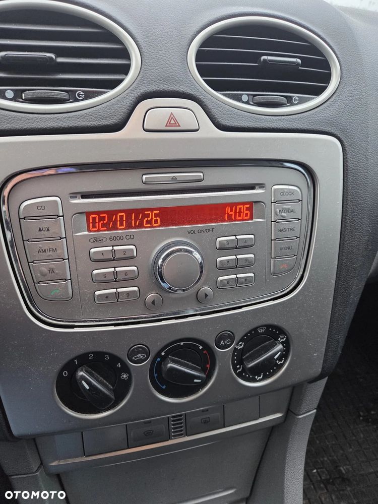 Ford Focus - 12