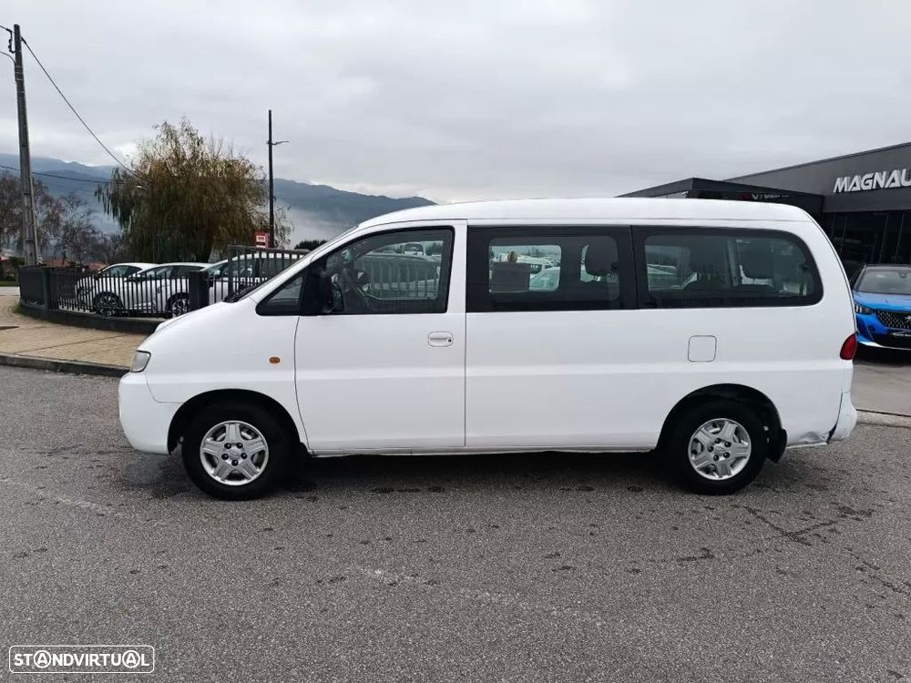 Hyundai H-1 - 2