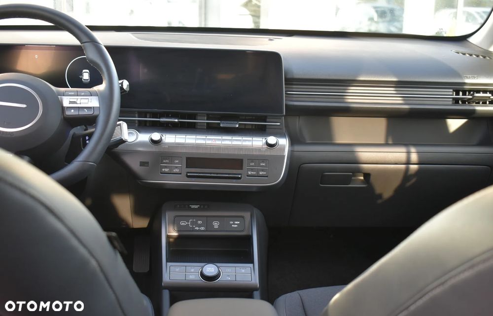 Hyundai Kona Electric 65kWh Executive - 11