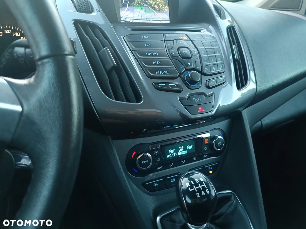 Ford Tourneo Connect Grand - 21