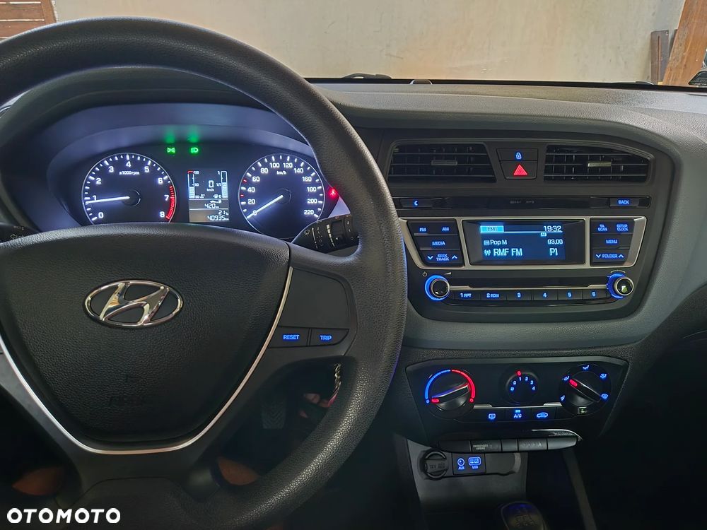 Hyundai i20 1.2 Fresh - 6