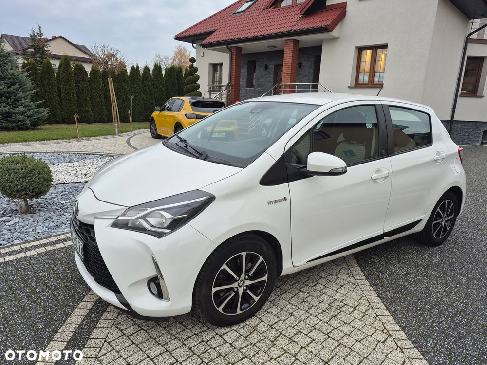 Toyota Yaris Hybrid 1.5 VVT-i Comfort - 1