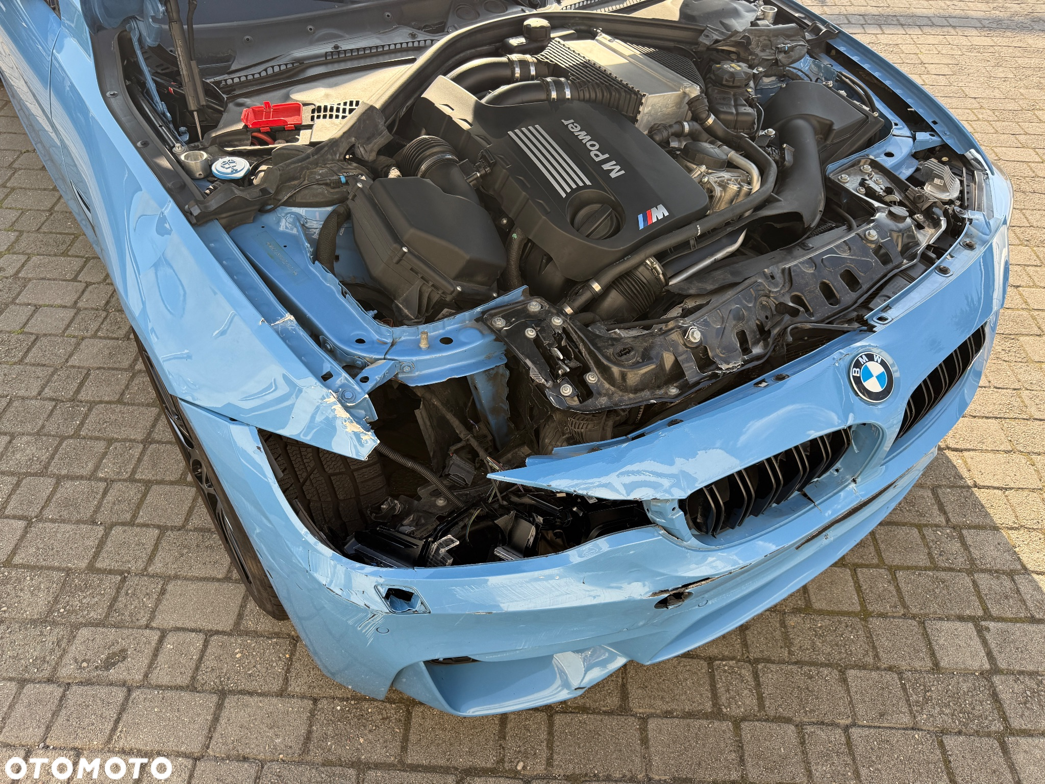 BMW M4 Cabrio DKG Competition - 4