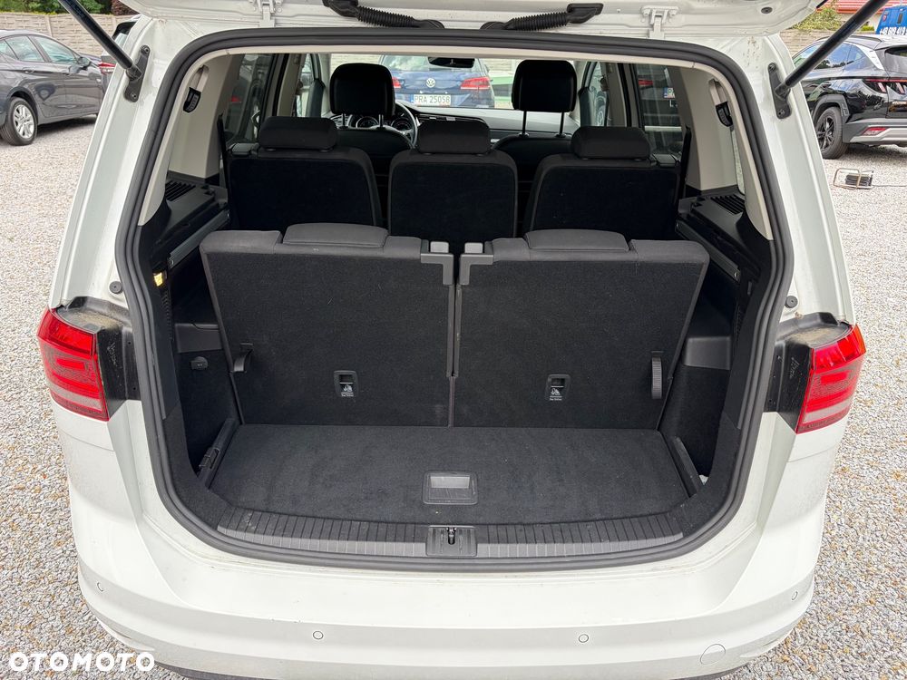 Volkswagen Touran 2.0 TDI SCR DSG UNITED - 10