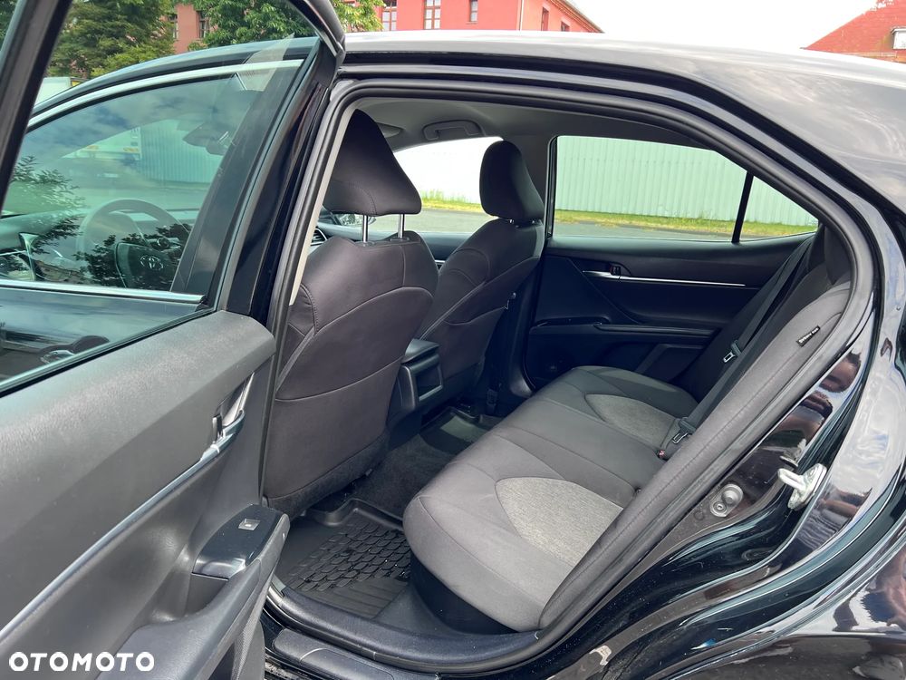 Toyota Camry - 9