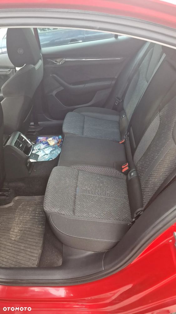 Skoda Octavia 2.0 TDI SCR Style DSG - 10