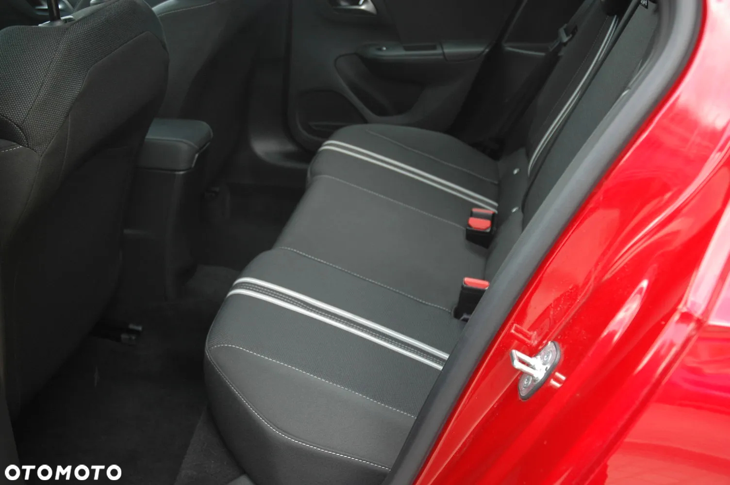 Opel Corsa 1.2 T mHEV GS eDCT - 13