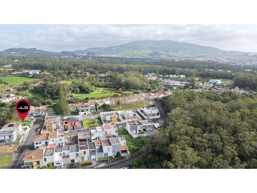 Lote de Terreno com 647 m² - Livramento, Ponta Delgada - Grande imagem: 5/14