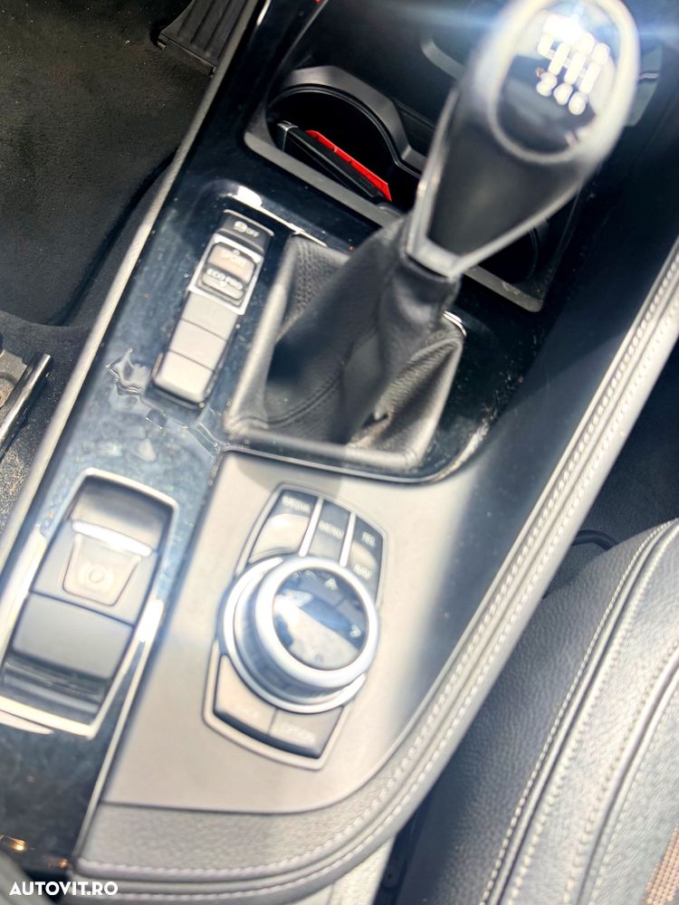 BMW X1 sDrive16d xLine - 22